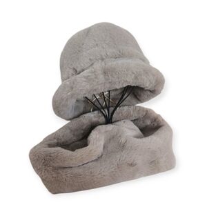 Gemma Layne Taupe Faux Fur Bucket Hat & Infinity Scarf OS NWT